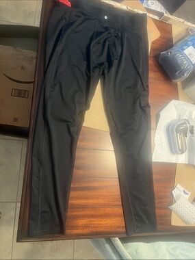Item .44….all in motion Black Men's Jogger Pants tags reads xxl fits like medium